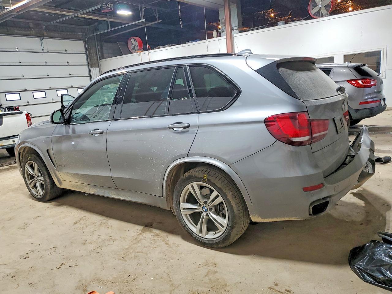 2015 BMW X5 xDrive35I - zdjęcie 2