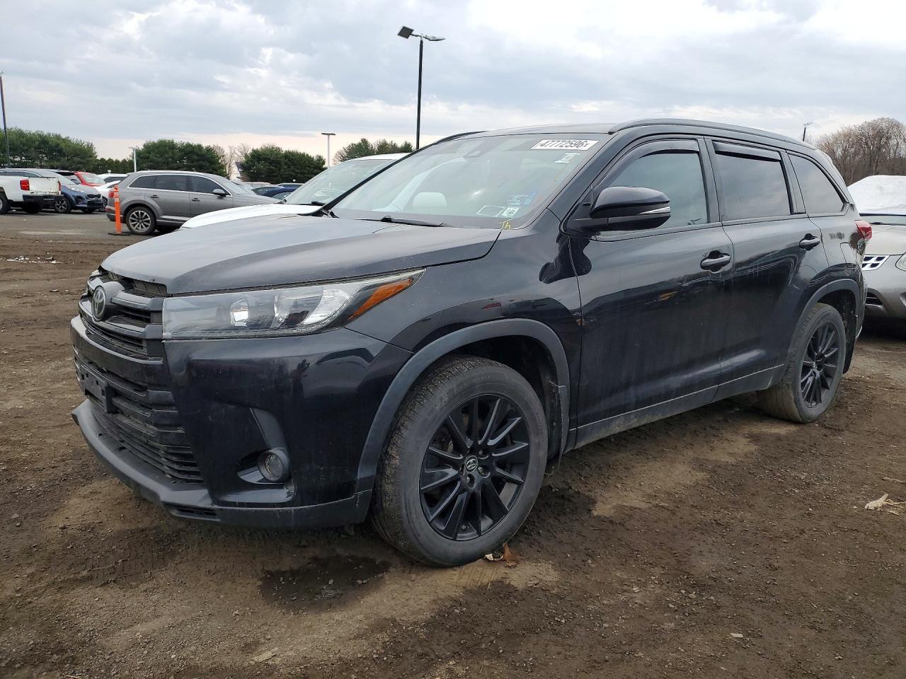 2019 Toyota Highlander Se - zdjęcie główne