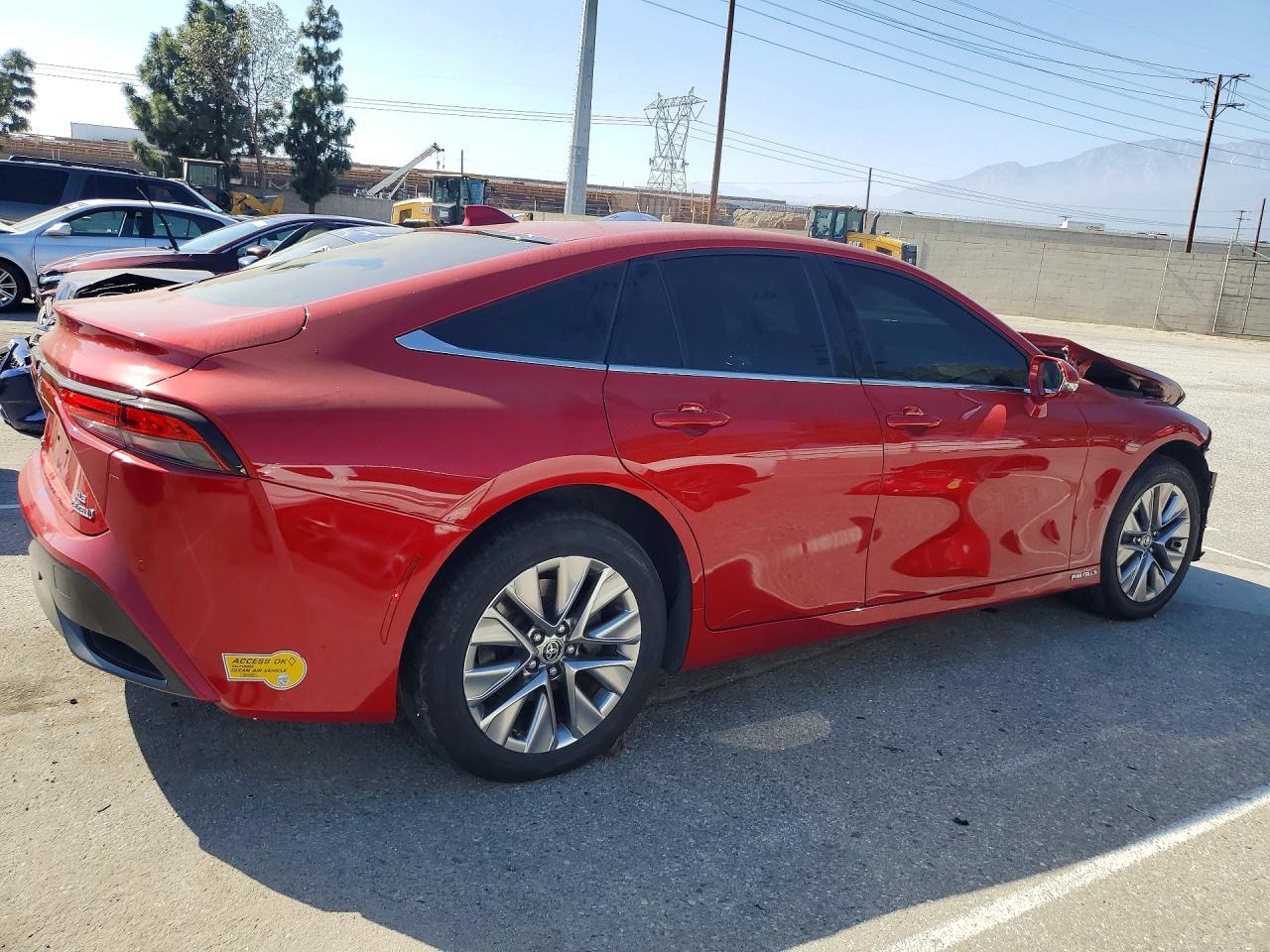2022 Toyota Mirai Xle - zdjęcie 3