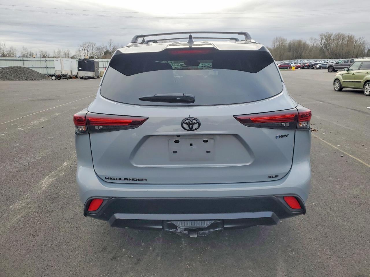 2025 Toyota Highlander Hybrid Xle Nightshade - zdjęcie 6