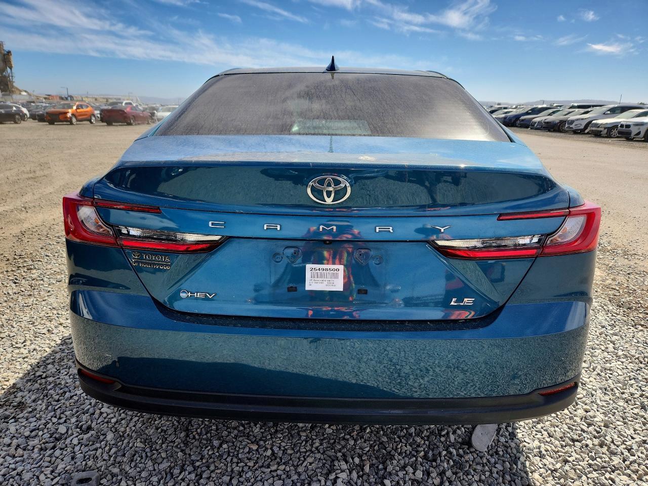 2025 Toyota Camry Le - zdjęcie 6
