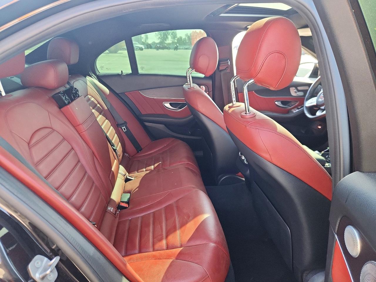 2021 Mercedes-Benz C 300 - zdjęcie 10