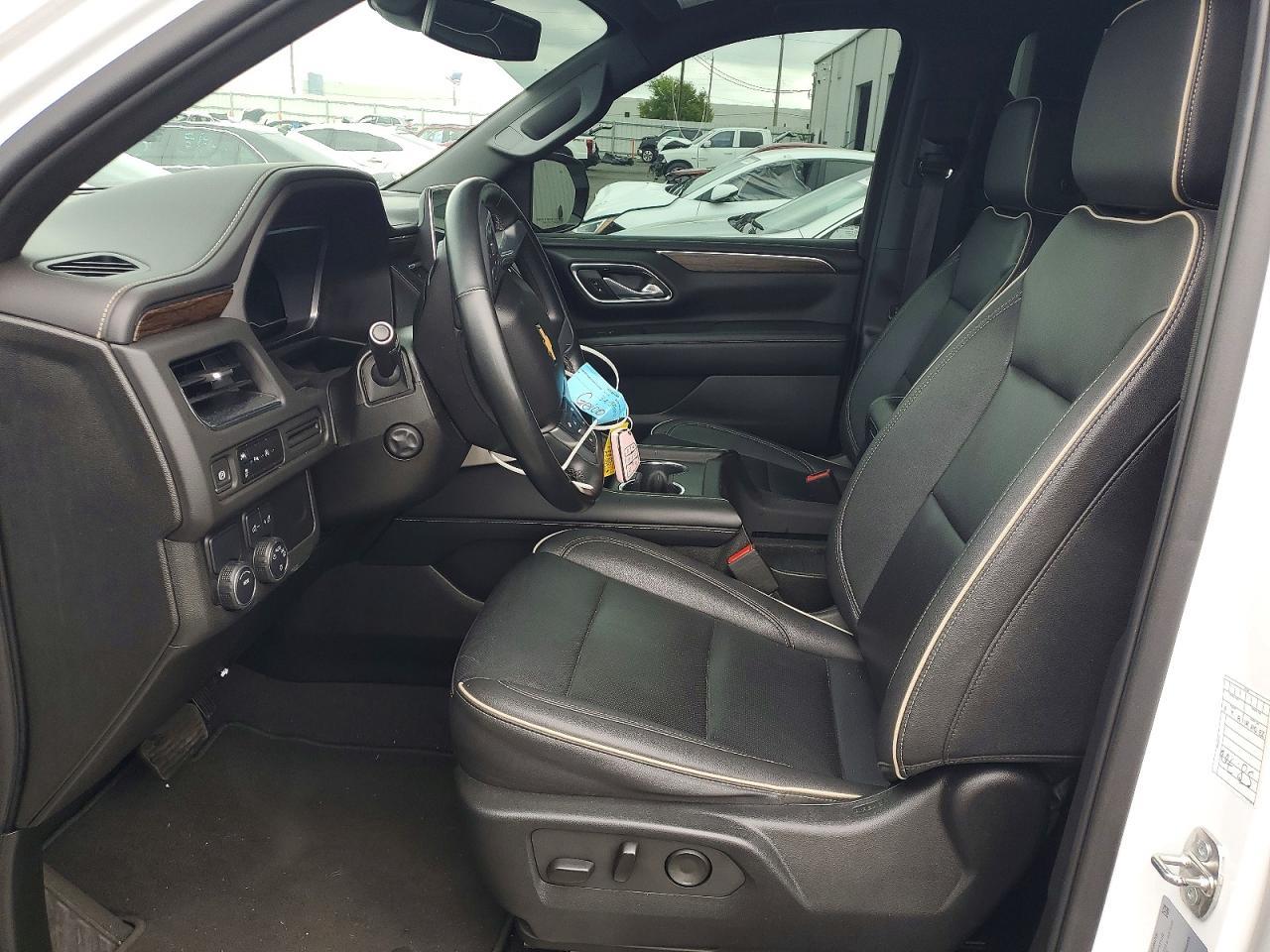 2023 Chevrolet Suburban C1500 Premier - zdjęcie 7