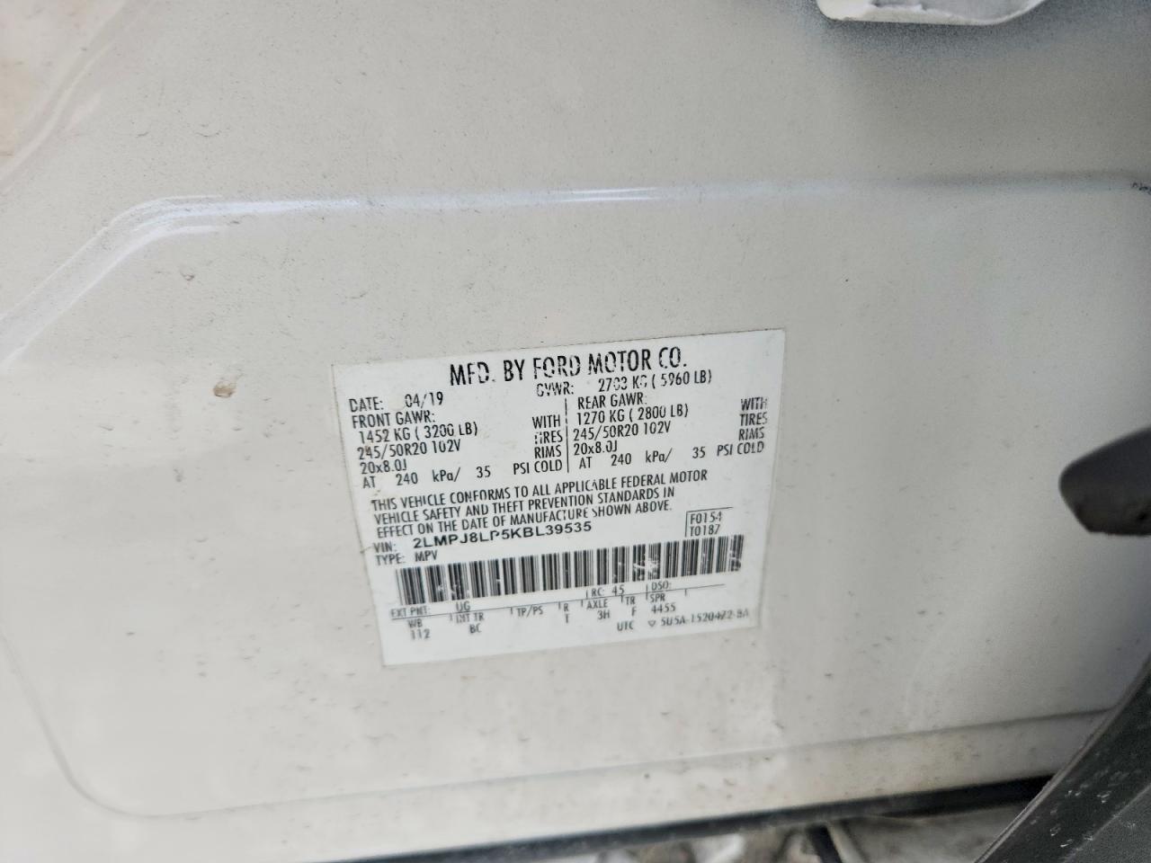 2019 Lincoln Nautilus Reserve - zdjęcie 13