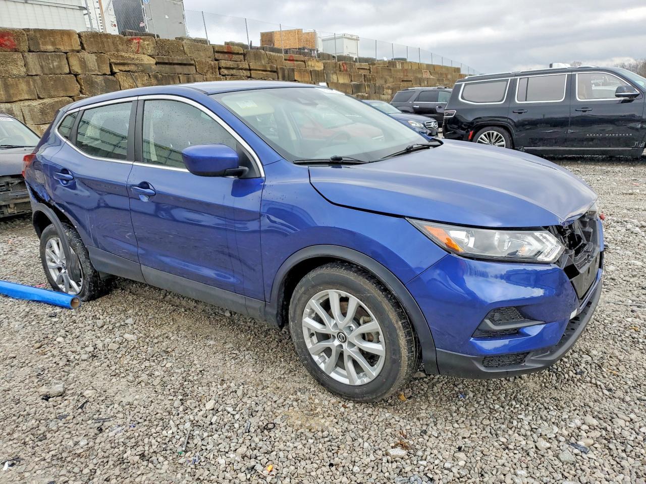 2022 Nissan Rogue Sport S - zdjęcie 4