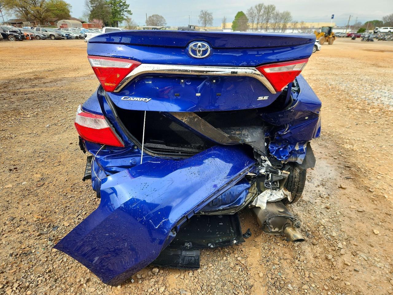 2016 Toyota Camry Se - zdjęcie 6