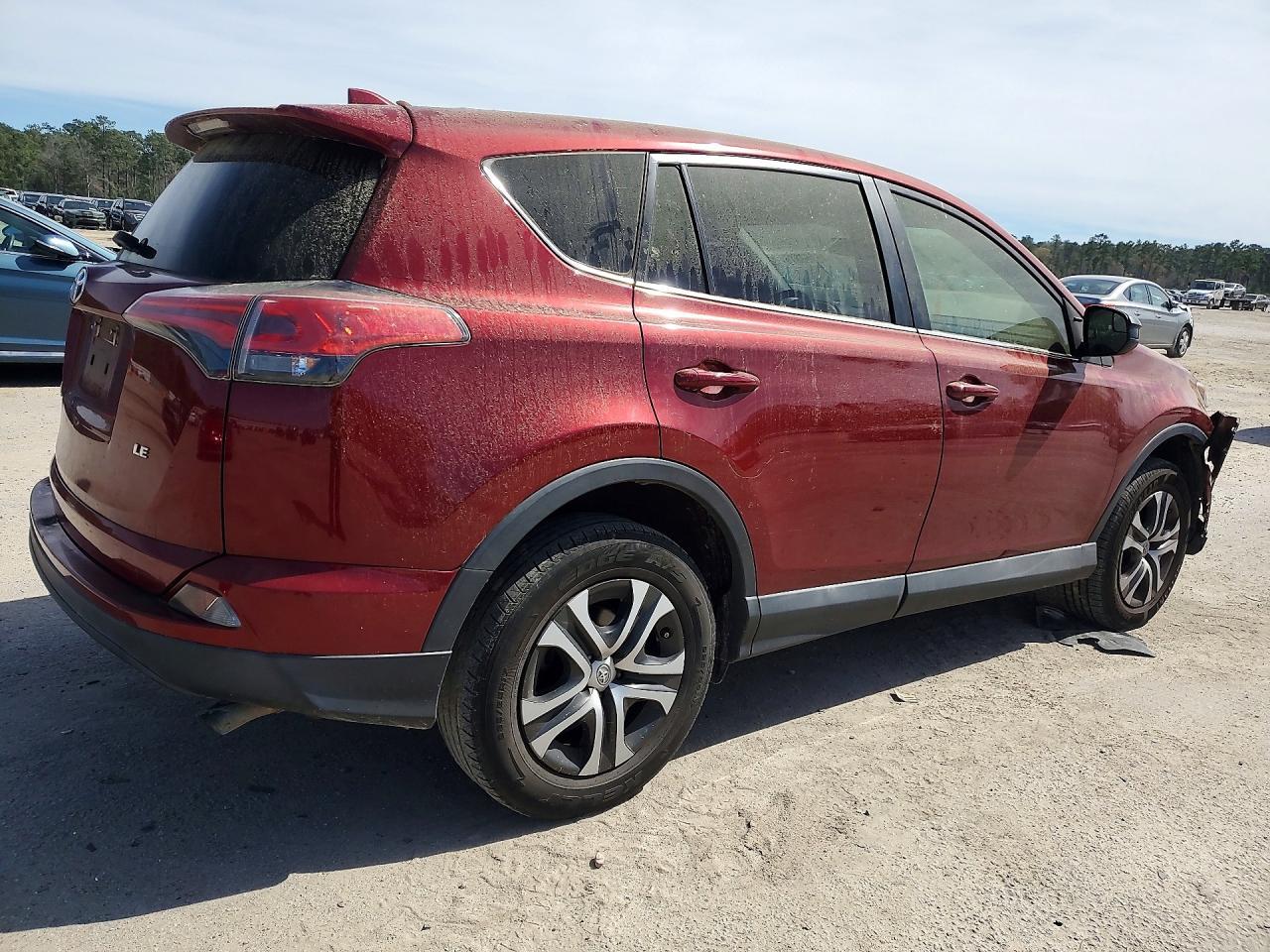 2018 Toyota Rav4 Le - zdjęcie 3