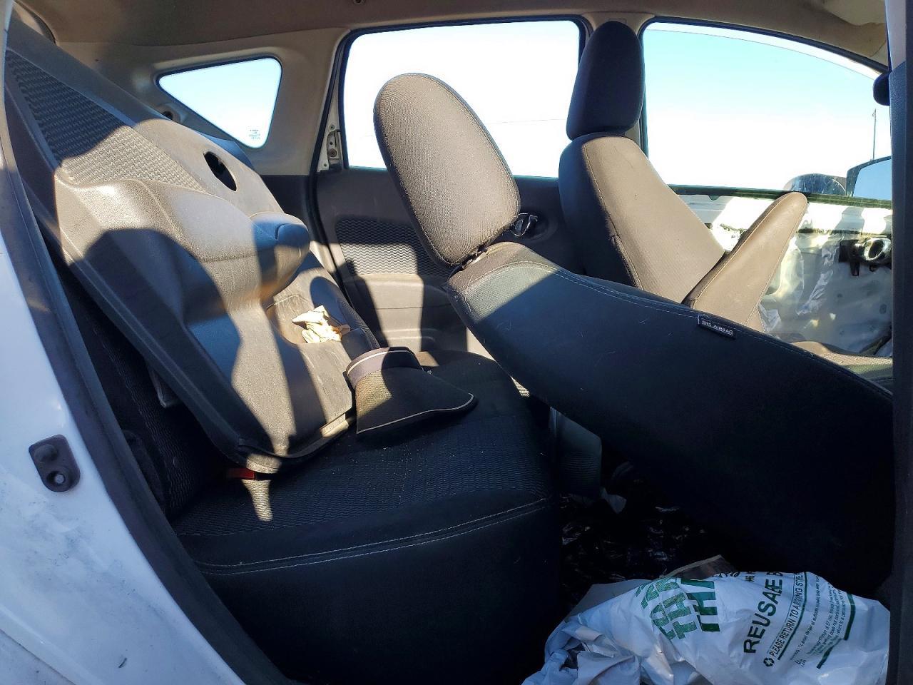 2019 Nissan Versa Note S - zdjęcie 10