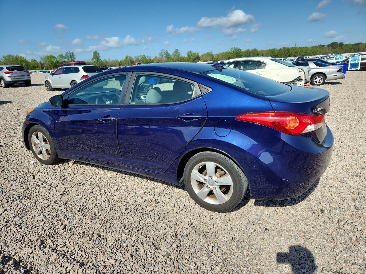 2013 Hyundai Elantra Gls - zdjęcie 2