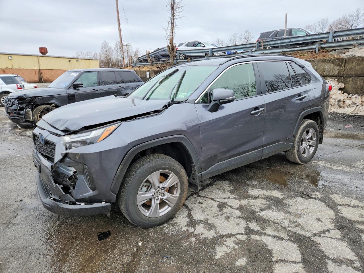 2023 Toyota Rav4 Hybrid Le - zdjęcie główne
