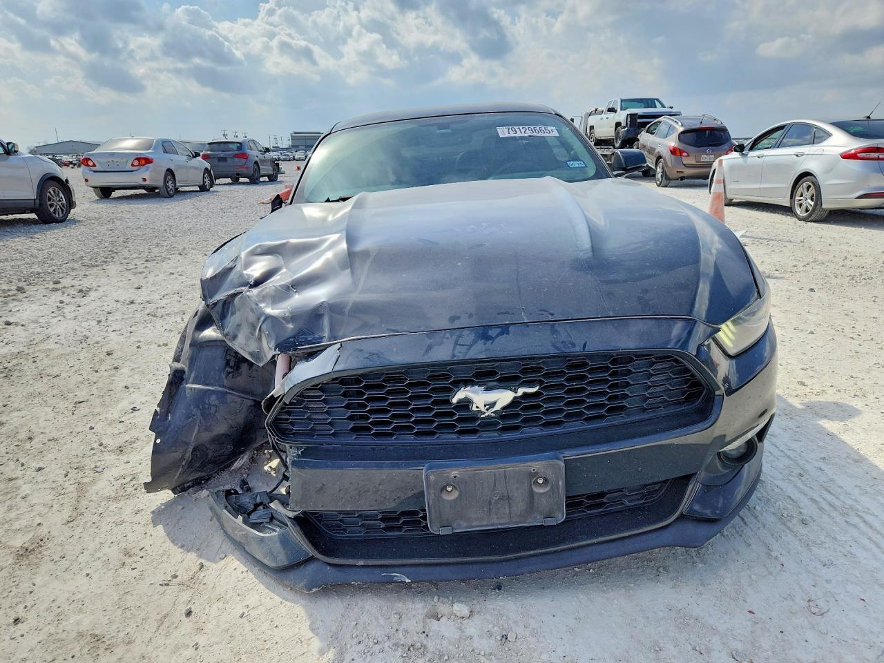 2017 Ford Mustang - zdjęcie 5