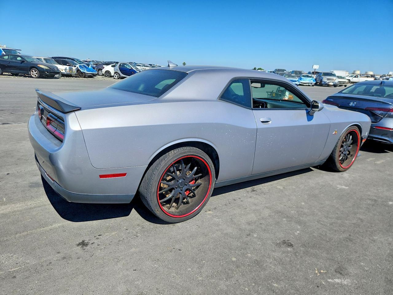 2015 Dodge Challenger R - zdjęcie 3