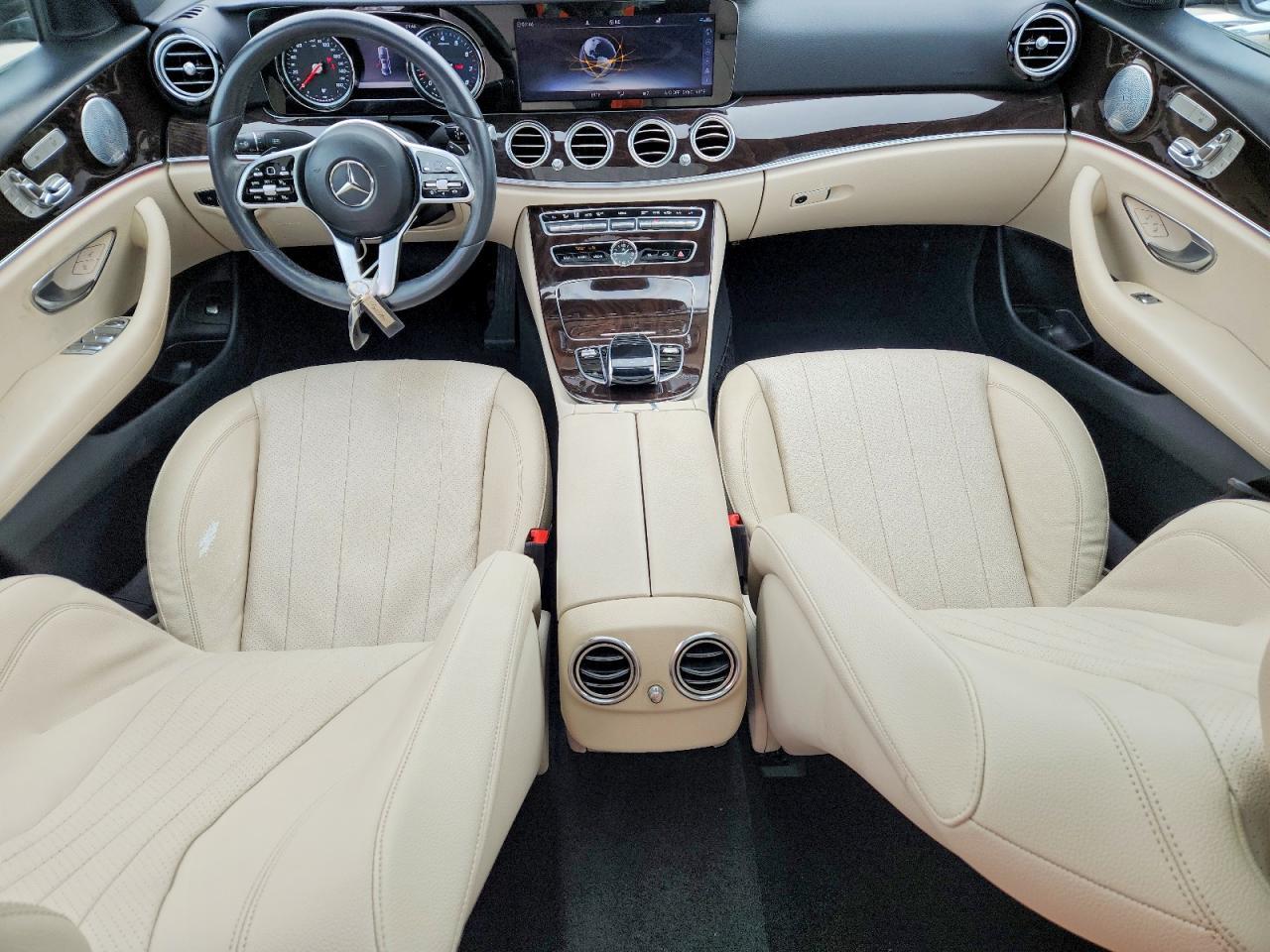2019 Mercedes-Benz E 300 - zdjęcie 8