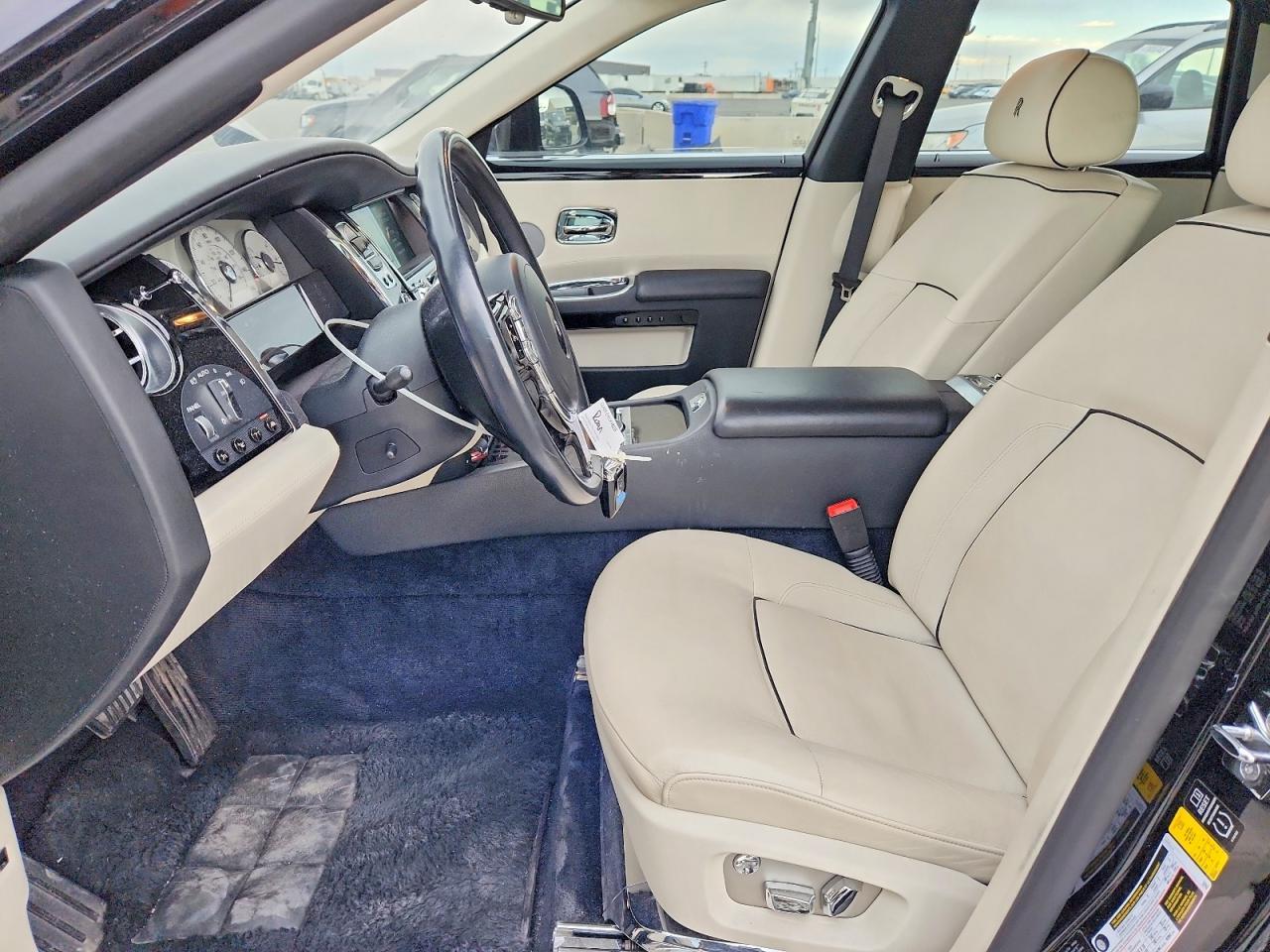 2014 Rolls-Royce Ghost - zdjęcie 7