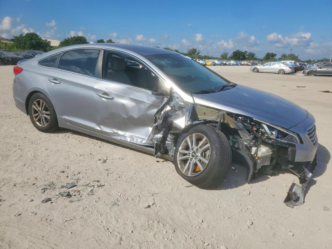 2017 Hyundai Sonata Base - zdjęcie 4