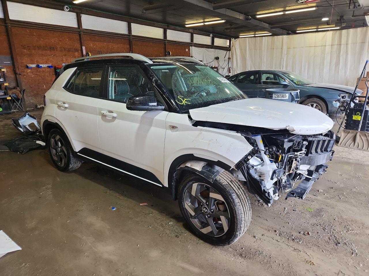 2024 Hyundai Venue Limited - zdjęcie 4