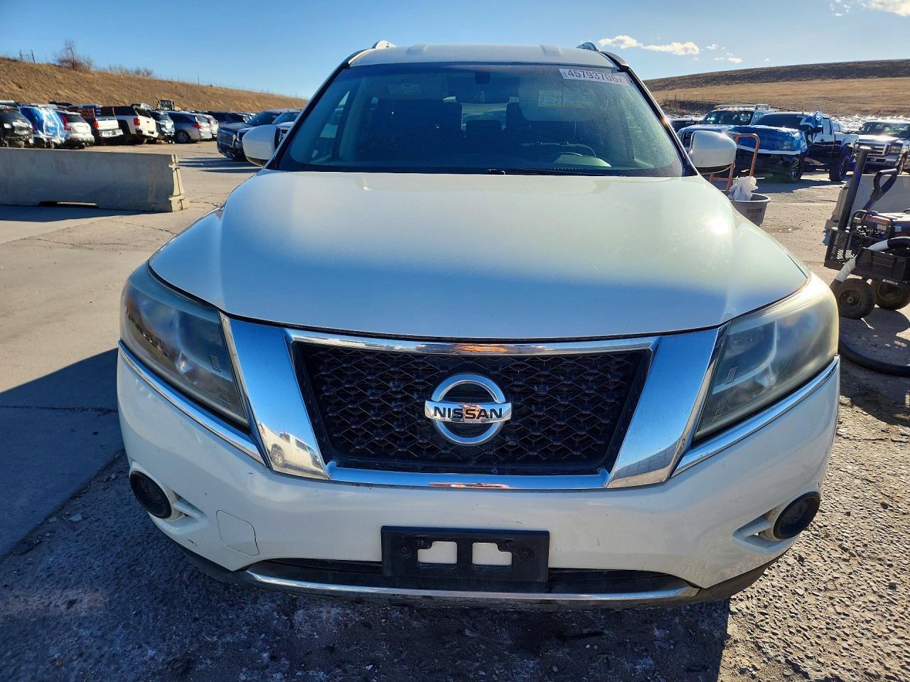 2014 Nissan Pathfinder Sv - zdjęcie 5