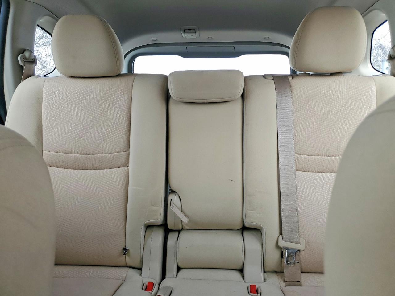 2016 Nissan Rogue S - zdjęcie 10