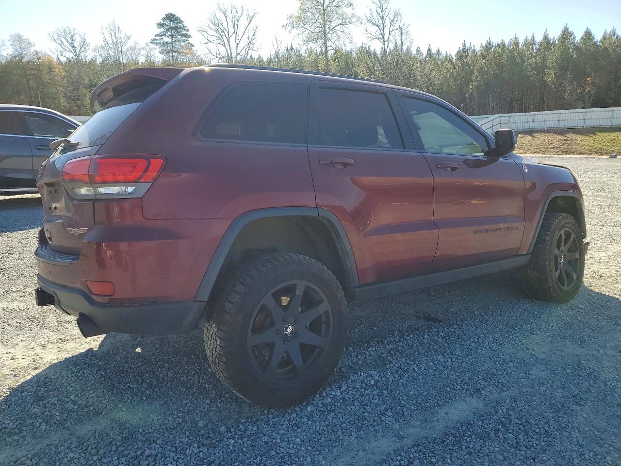 2017 Jeep Grand Cherokee Trailhawk - zdjęcie 3