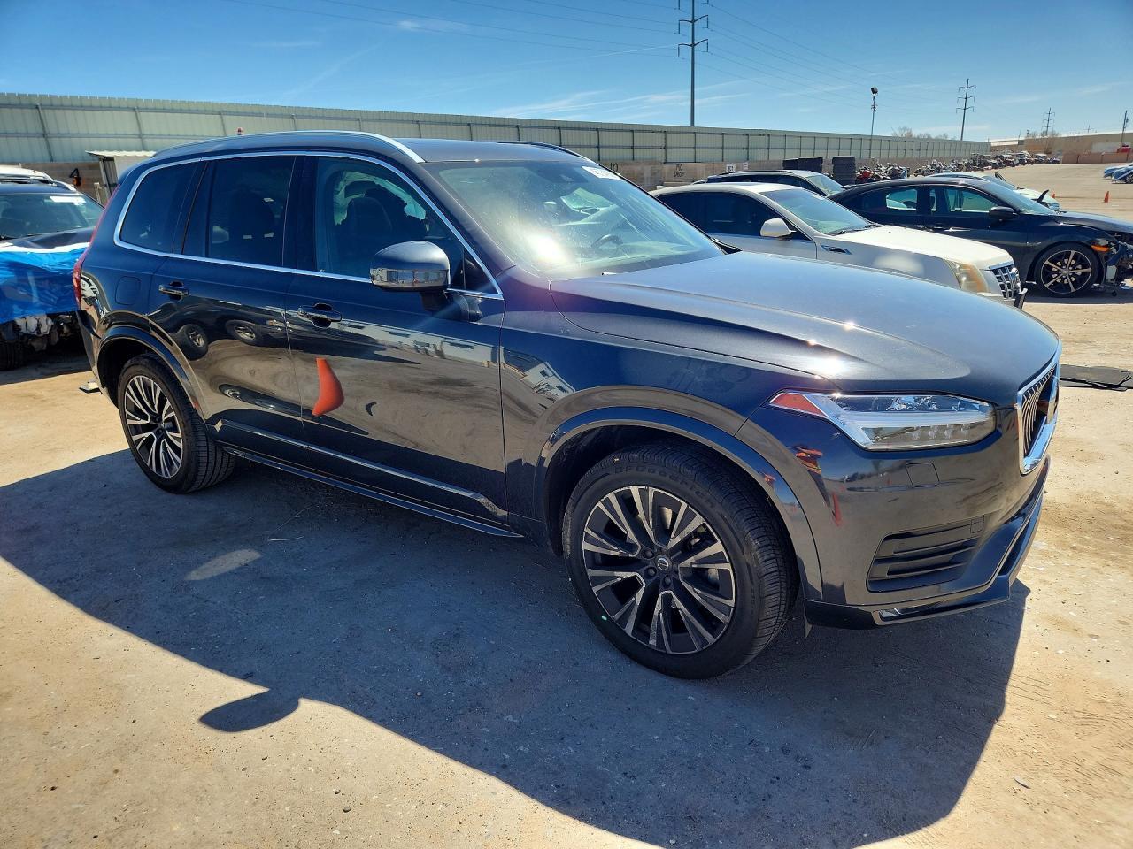 2021 Volvo Xc90 T5 Momentum - zdjęcie 4