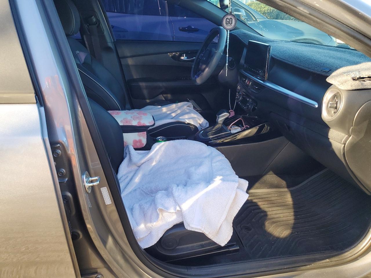 2022 Kia Forte Gt-Line - zdjęcie 13