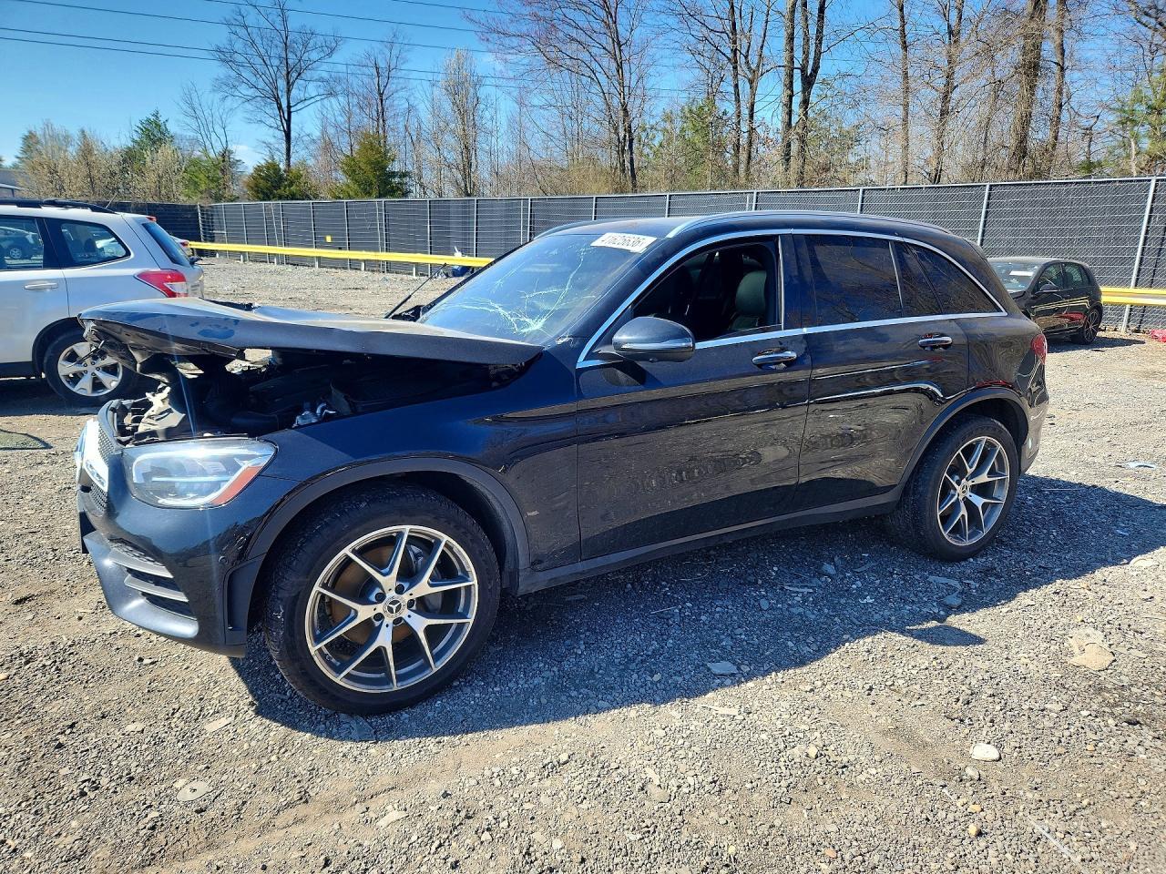 2021 Mercedes-Benz Glc 300 4Matic - zdjęcie główne