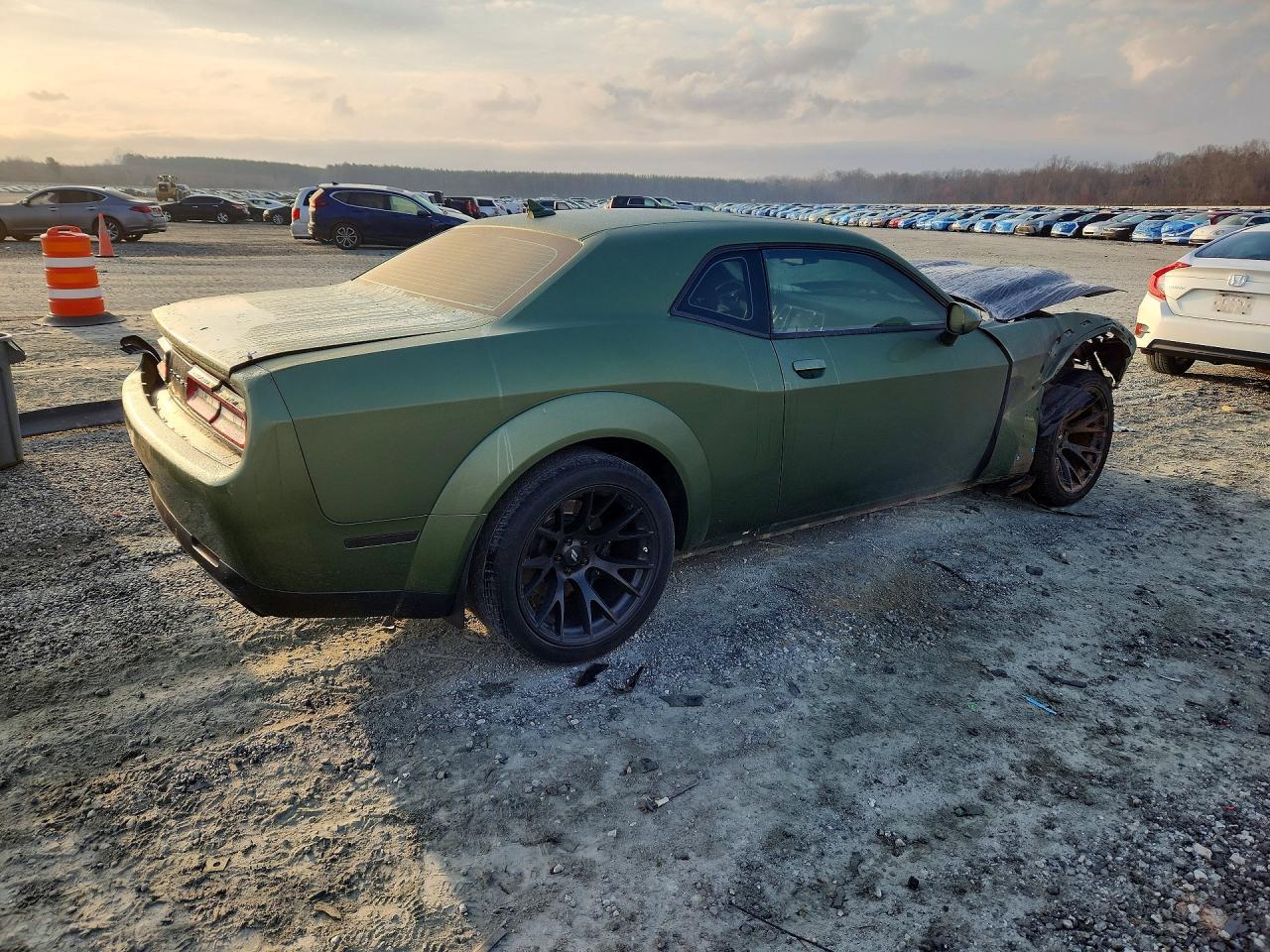 2022 Dodge Challenger R - zdjęcie 3