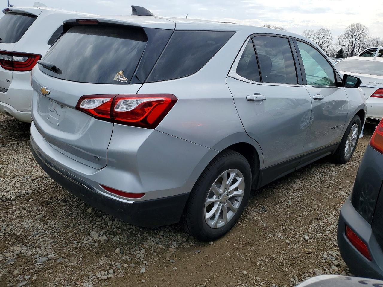 2018 Chevrolet Equinox Lt - zdjęcie 3