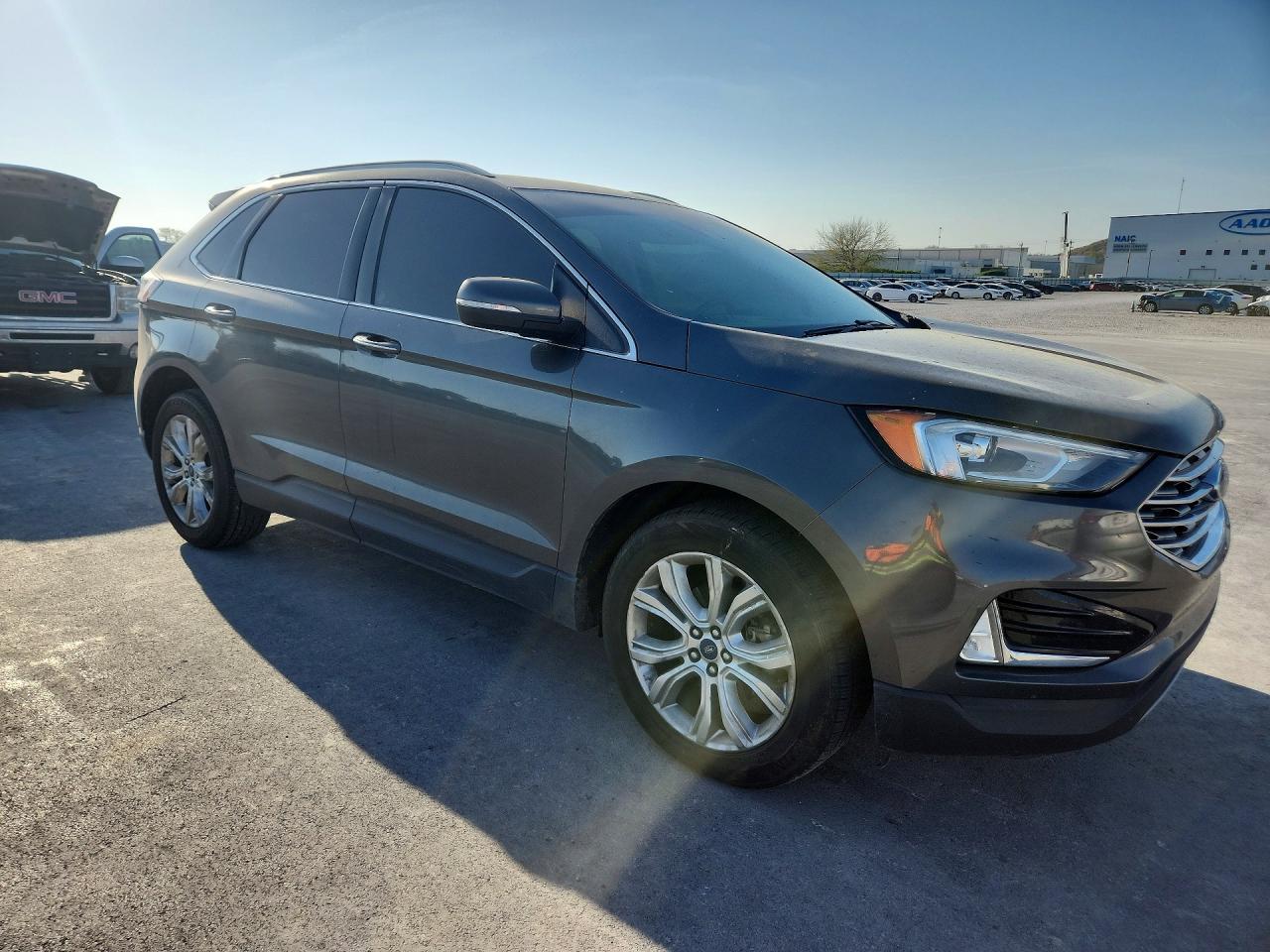 2019 Ford Edge Titanium - zdjęcie 4