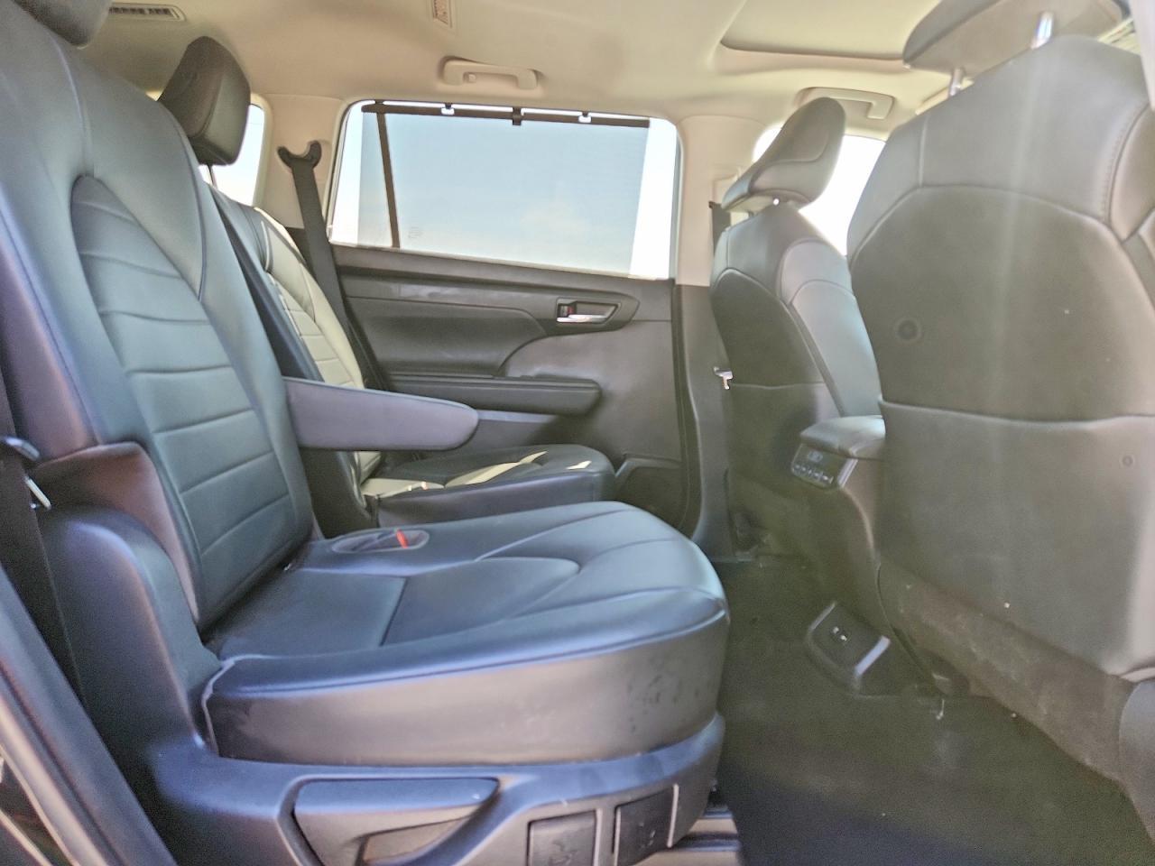 2020 Toyota Highlander Xle - zdjęcie 11