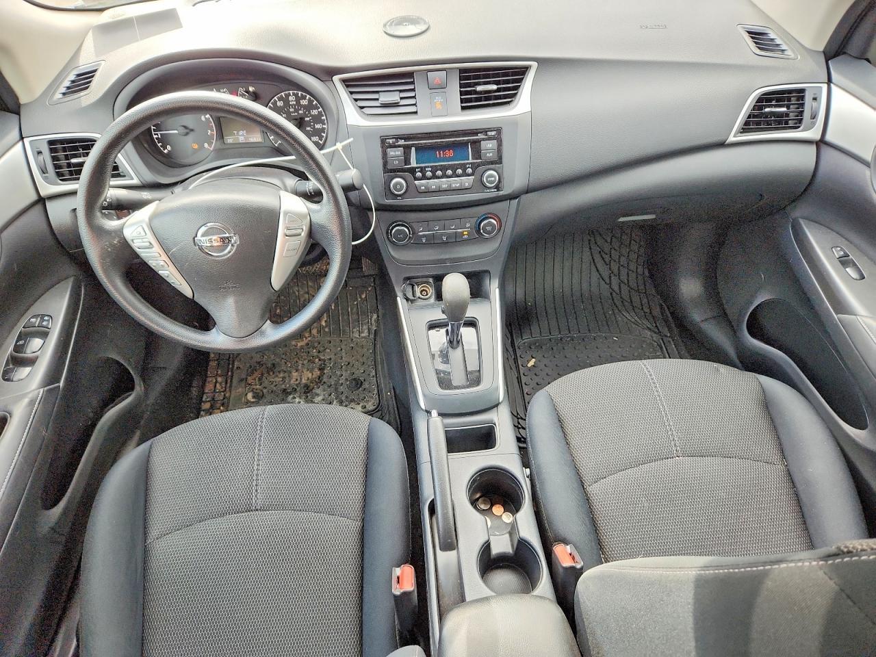 2017 Nissan Sentra S - zdjęcie 8