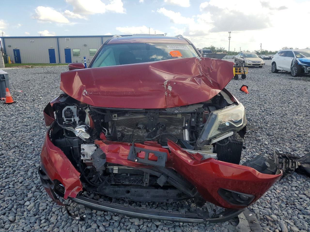 2017 Nissan Pathfinder Platinum - zdjęcie 5