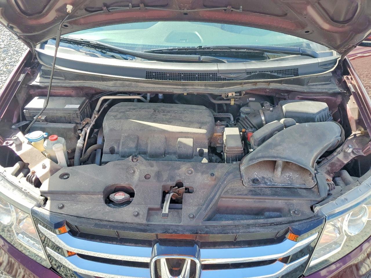 2015 Honda Odyssey Touring - zdjęcie 12