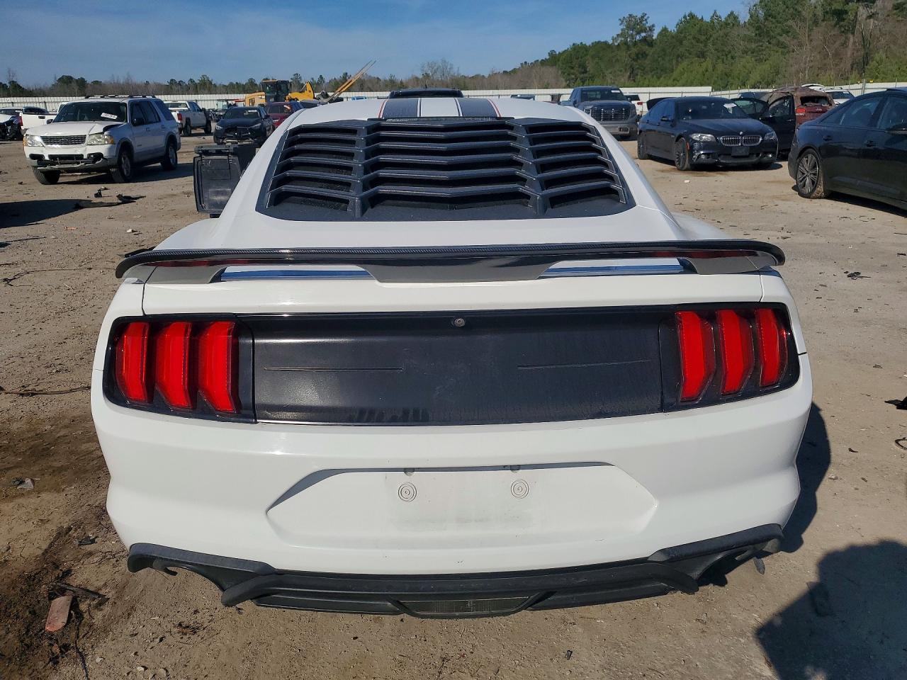 2018 Ford Mustang - zdjęcie 6