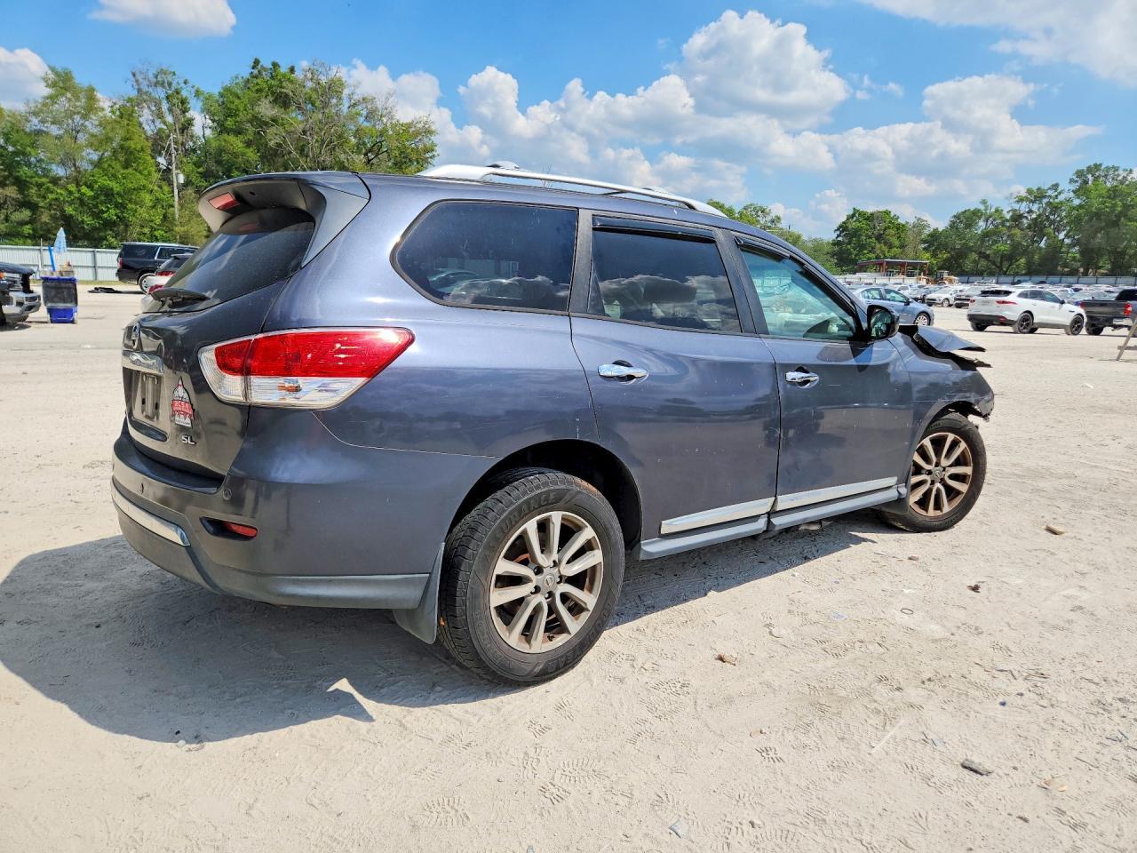 2013 Nissan Pathfinder S - zdjęcie 3