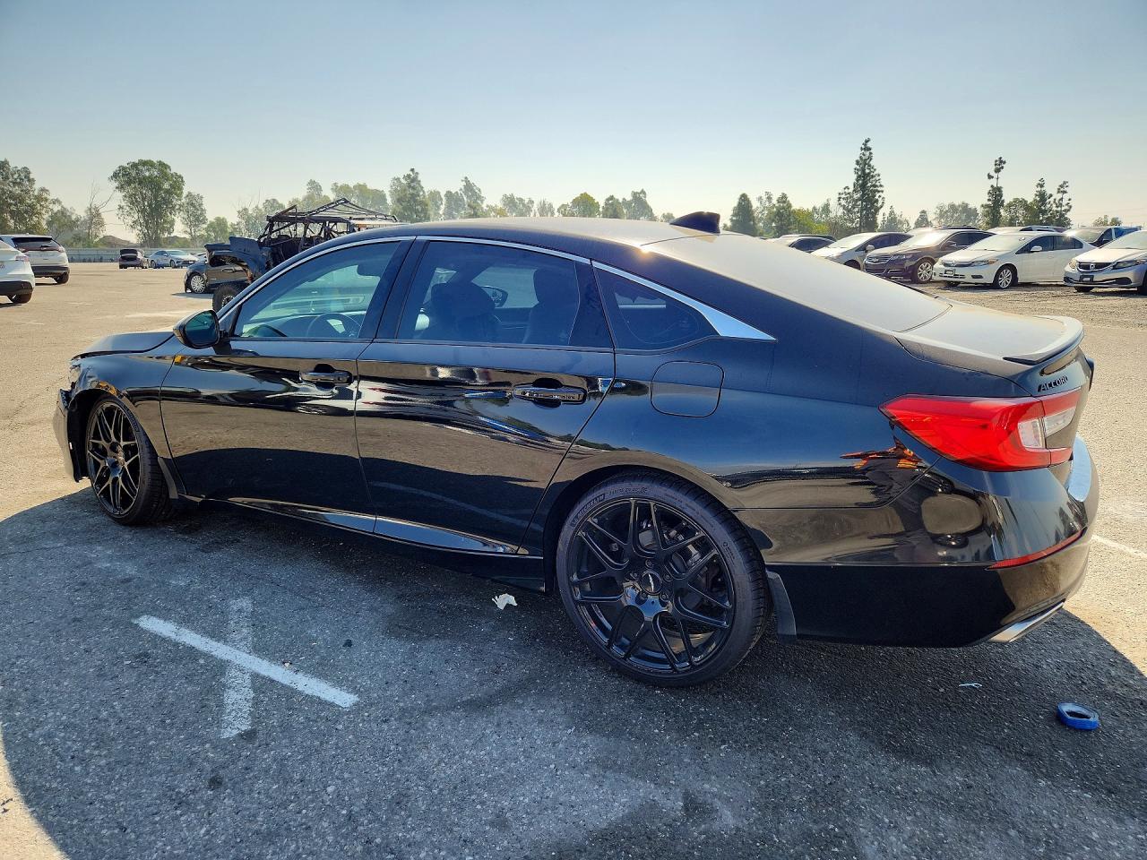 2020 Honda Accord Sport - zdjęcie 2