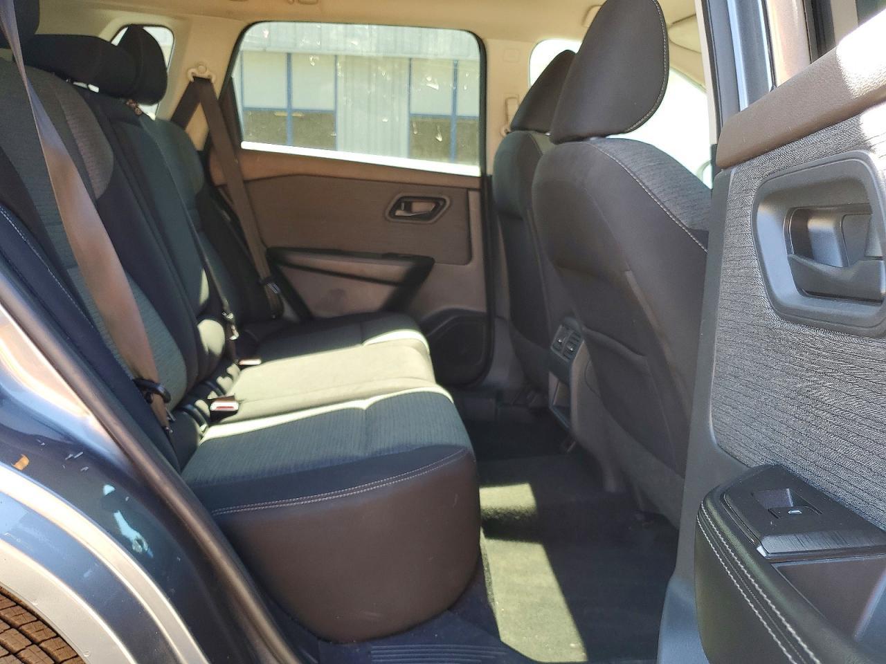 2021 Nissan Rogue S - zdjęcie 10