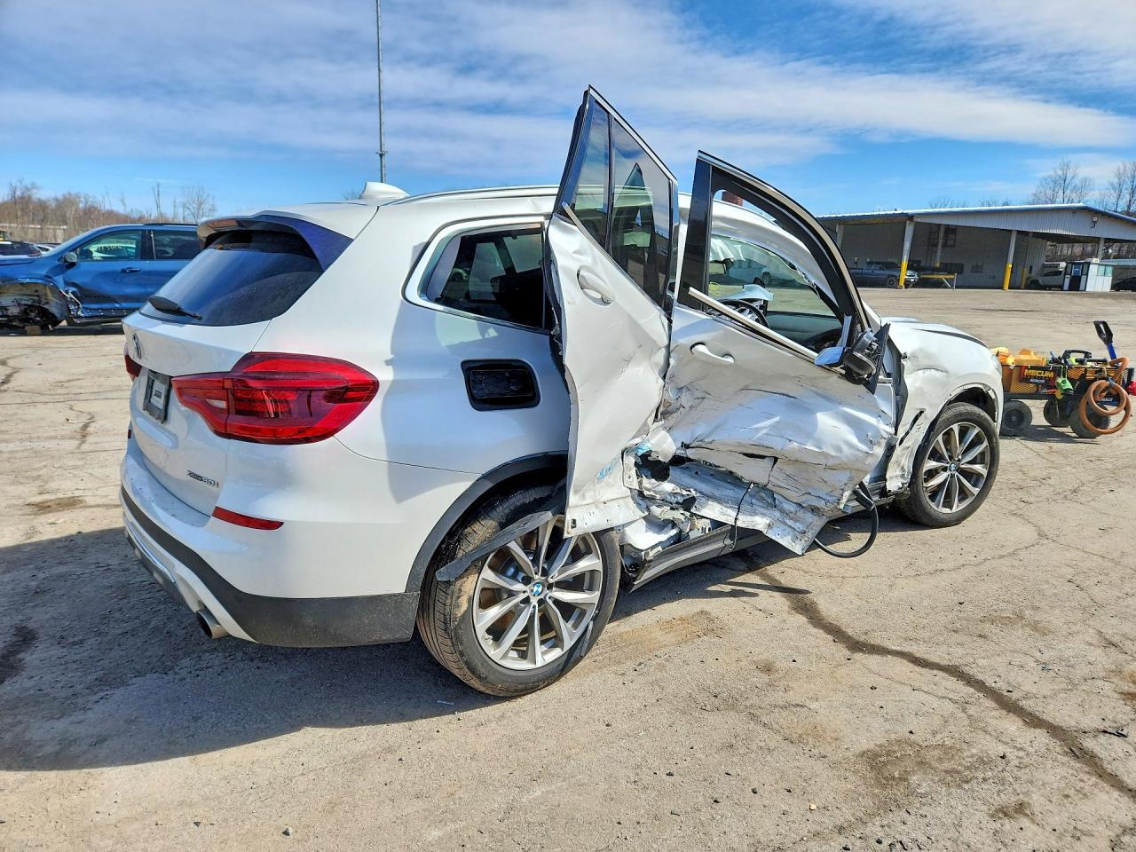 2019 BMW X3 xDrive30I - zdjęcie 3