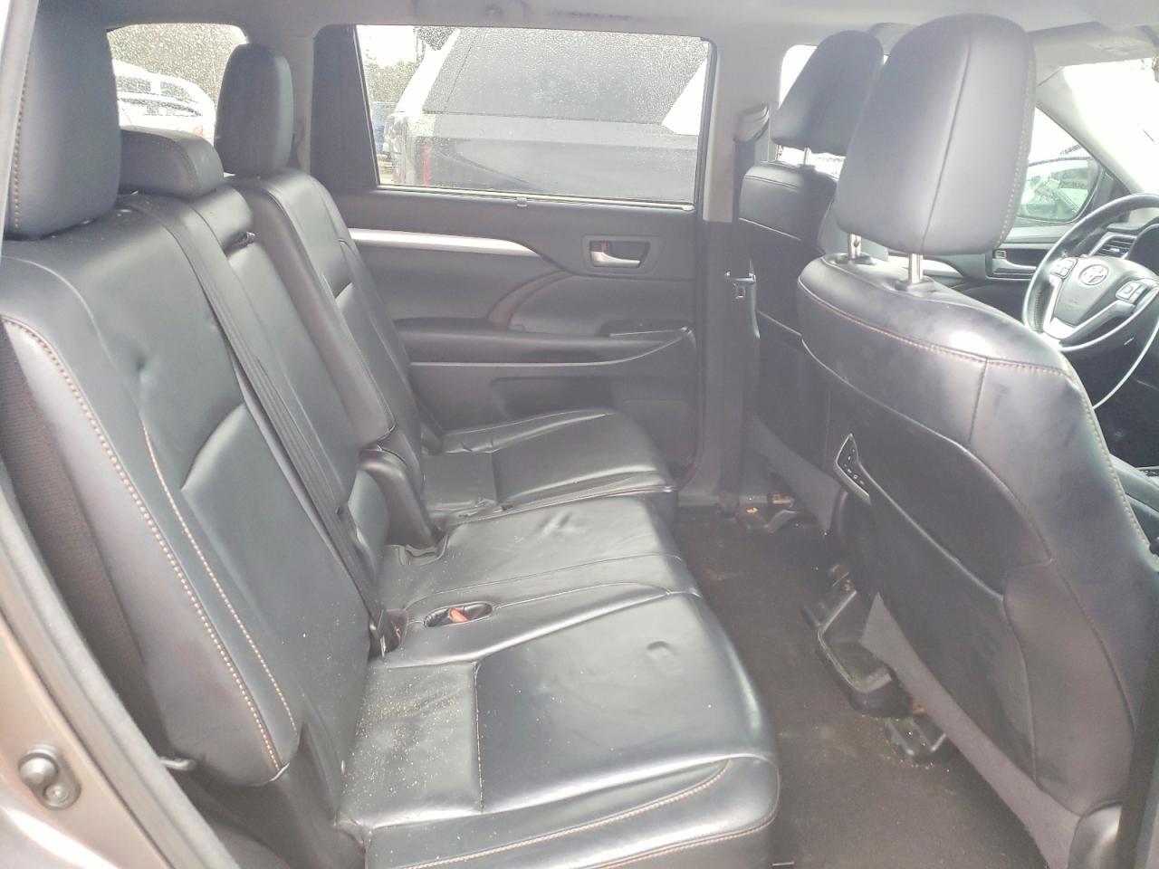 2016 Toyota Highlander Xle - zdjęcie 11