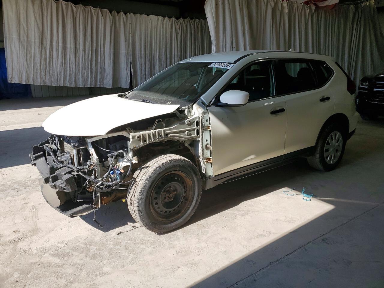 2017 Nissan Rogue S - zdjęcie główne