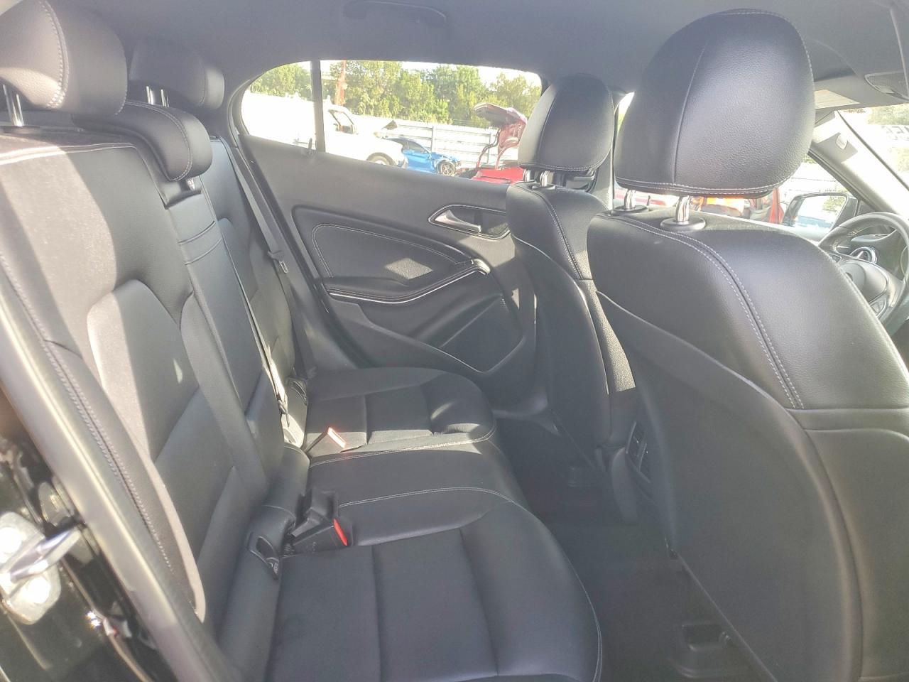 2018 Mercedes-Benz Gla 250 - zdjęcie 11