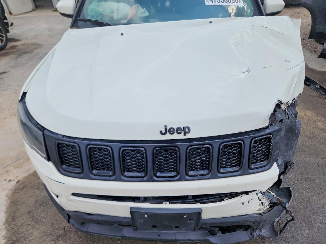 2021 Jeep Compass Latitude - zdjęcie 11