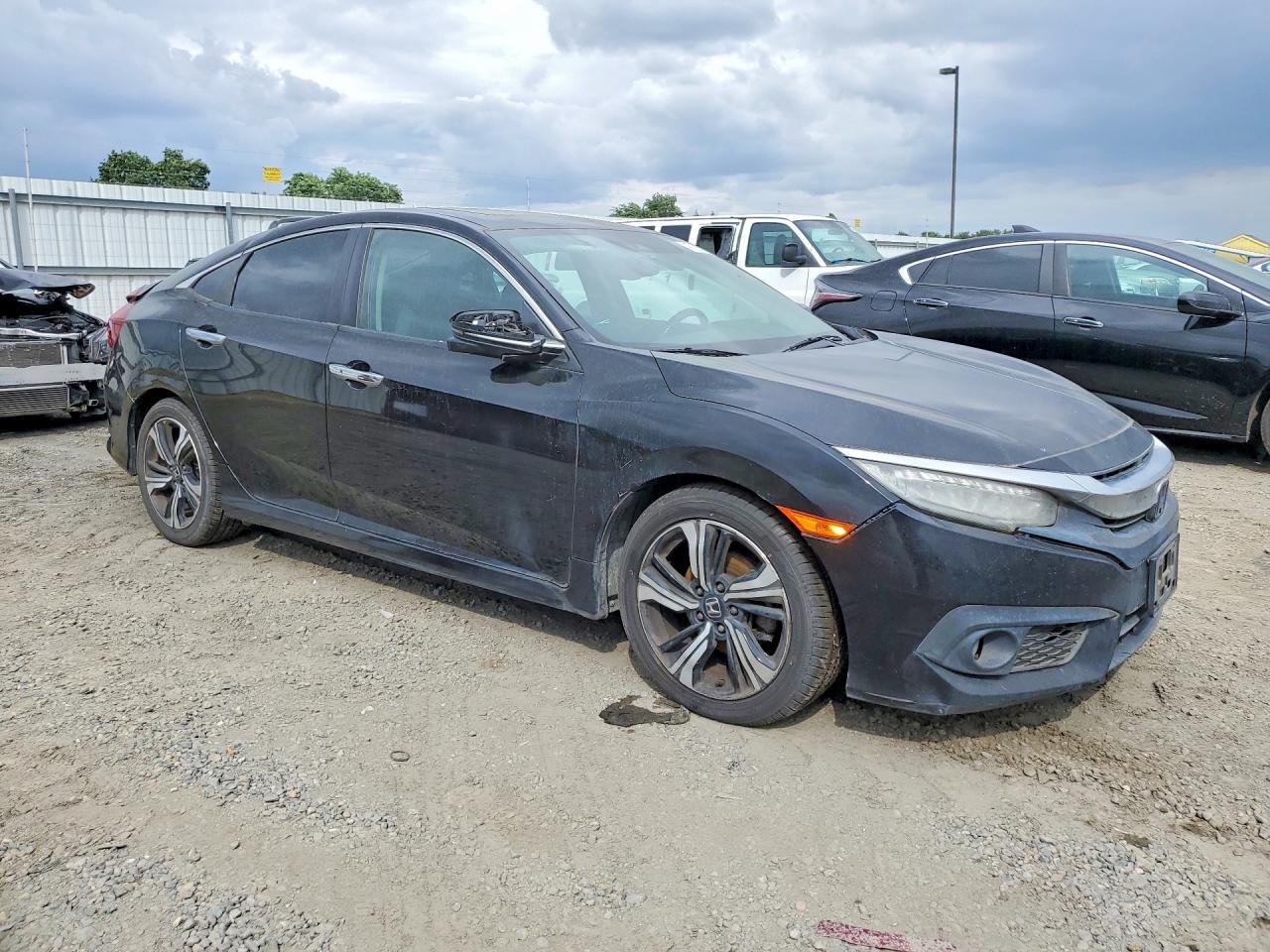 2016 Honda Civic Touring - zdjęcie 4