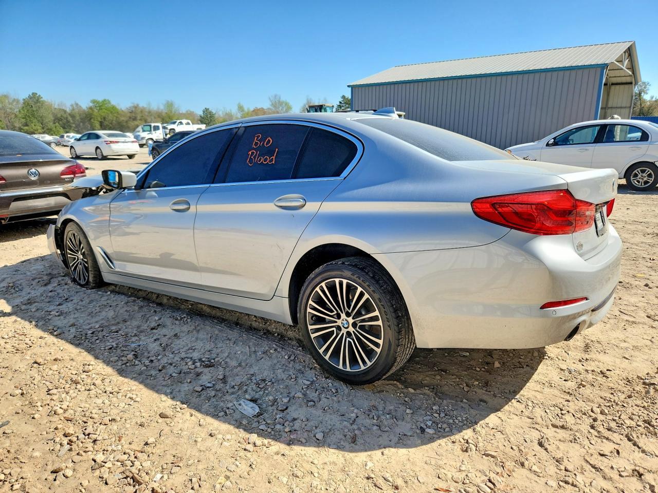 2020 BMW 530 I - zdjęcie 2