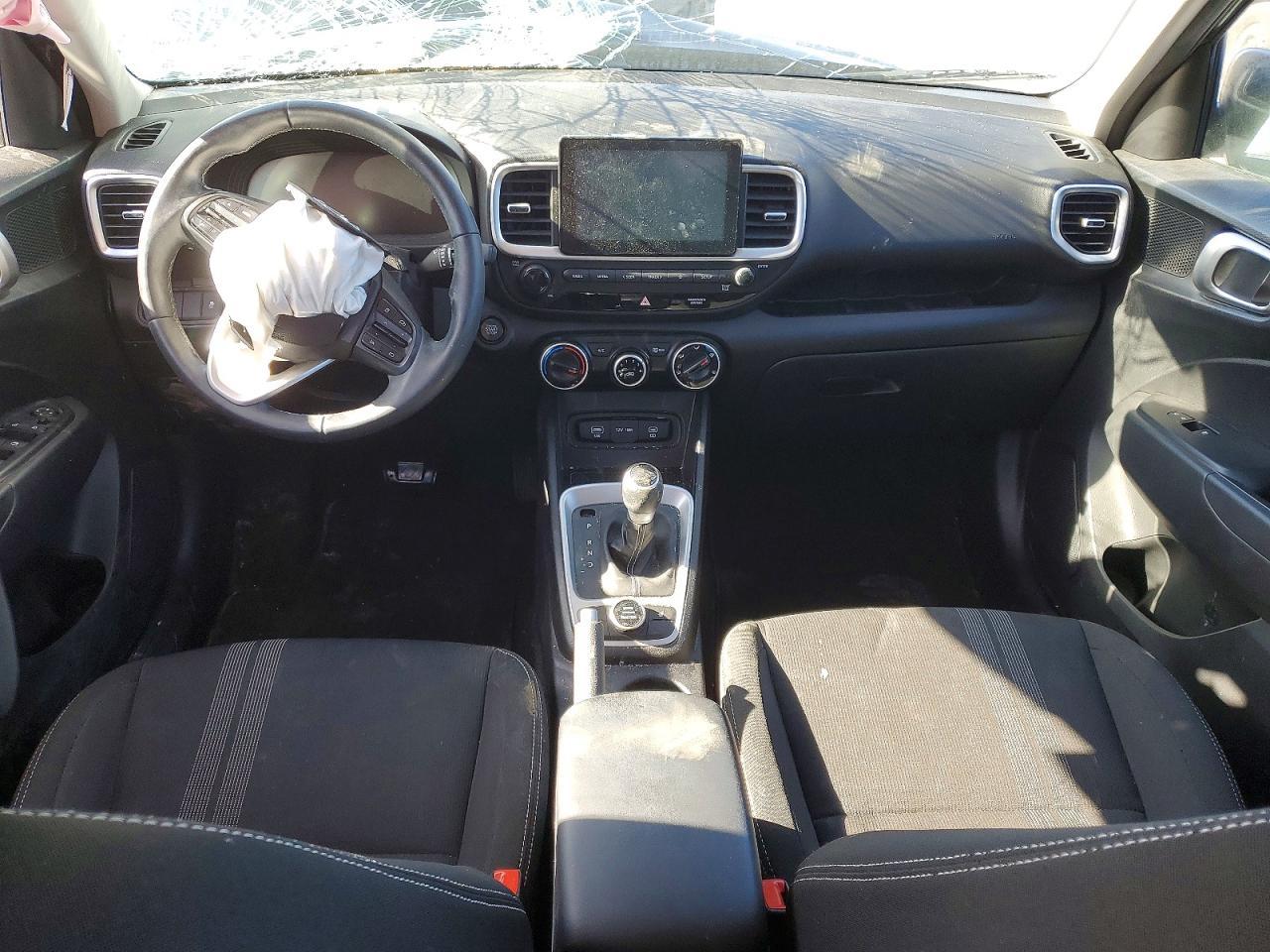 2024 Hyundai Venue Sel - zdjęcie 8