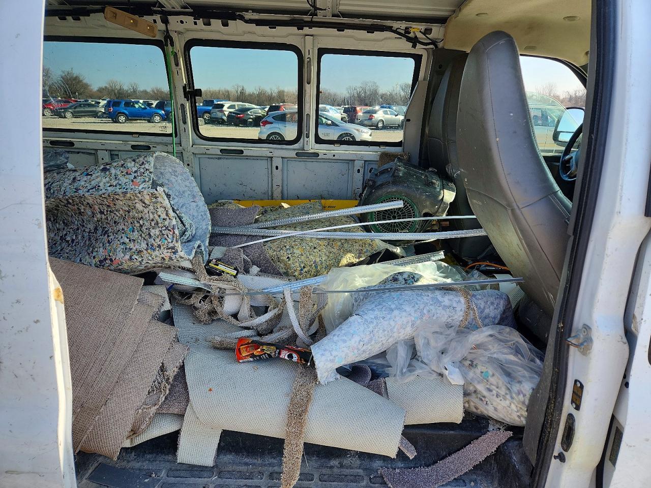 2017 Chevrolet Express G2500 - zdjęcie 11