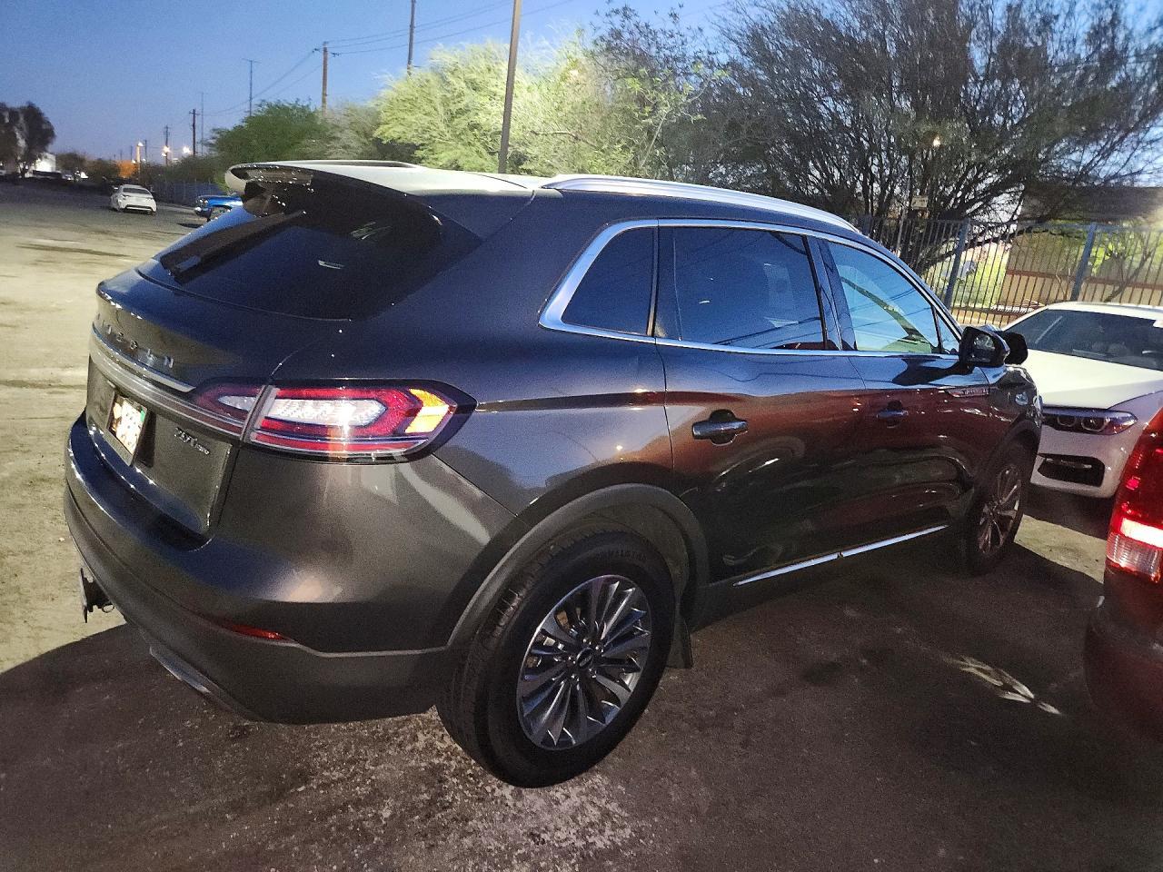 2019 Lincoln Nautilus Select - zdjęcie 3