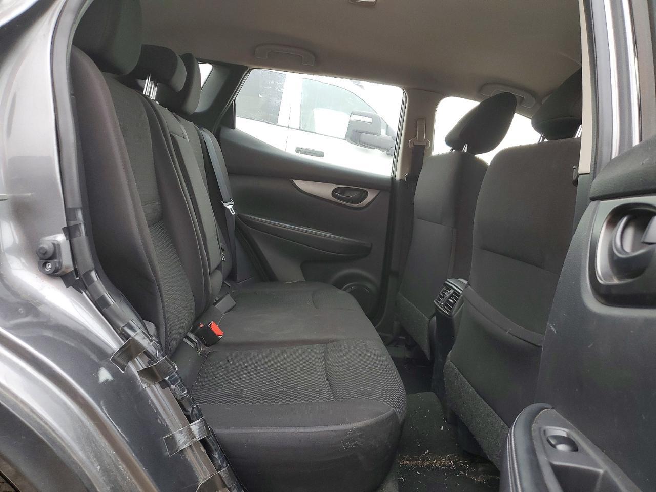 2019 Nissan Rogue Sport S - zdjęcie 11