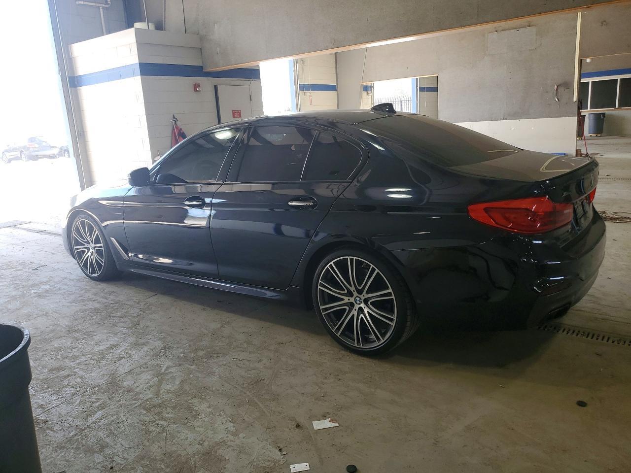 2018 BMW M550Xi - zdjęcie 2
