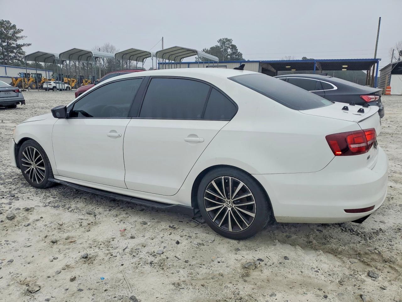 2016 Volkswagen Jetta 1.8T Sport - zdjęcie 2